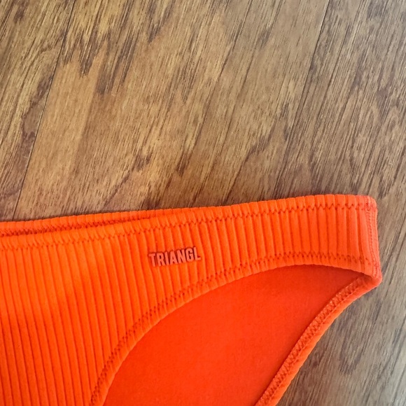 triangl swimwear Women's Orange Bikini Bottom NWOT Sz XS - Picture 2 of 5